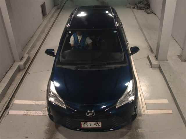 2019 Toyota Vitz F Safety Edition III auction photo 6