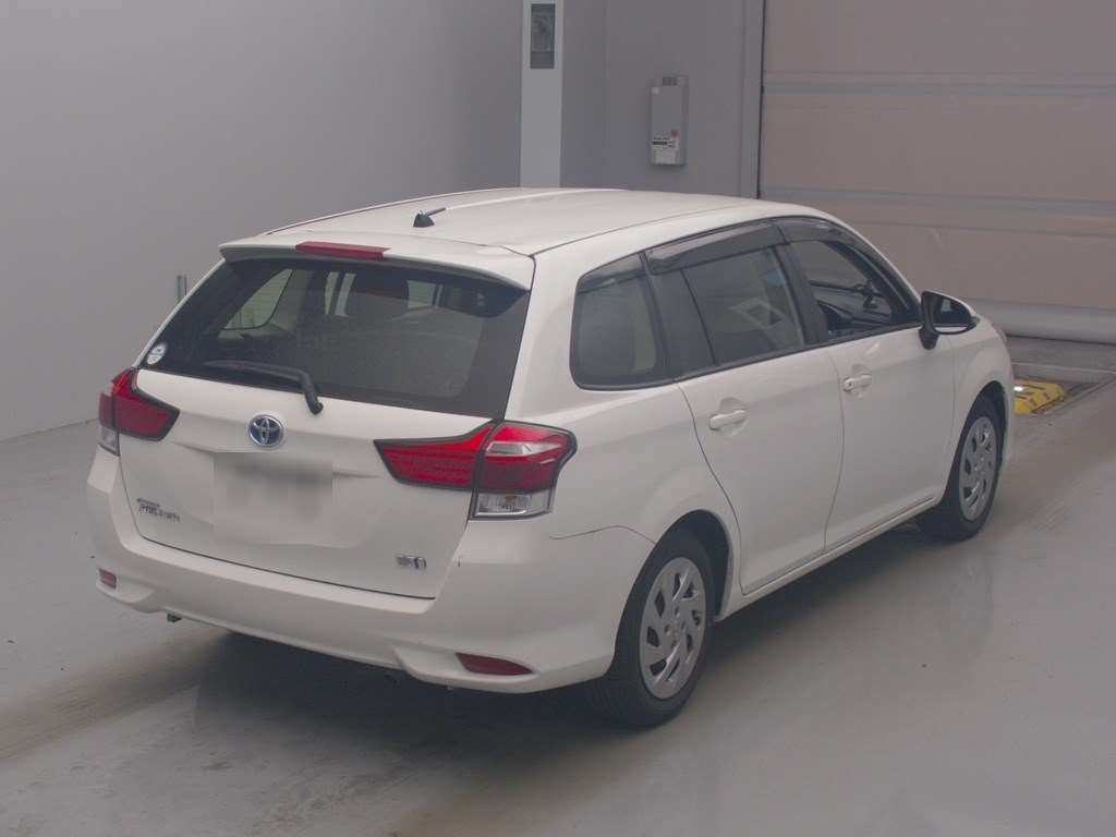 2021 Toyota Corolla Fielder Hybrid EX auction photo 2