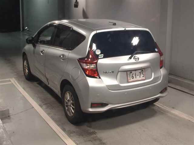 2017 Nissan Note X FOURスマートセーフティエディ auction photo 2