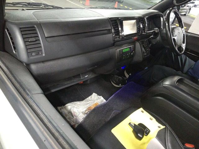 2021 Toyota Hiace L Super GL Dark 2 4WD auction photo 6