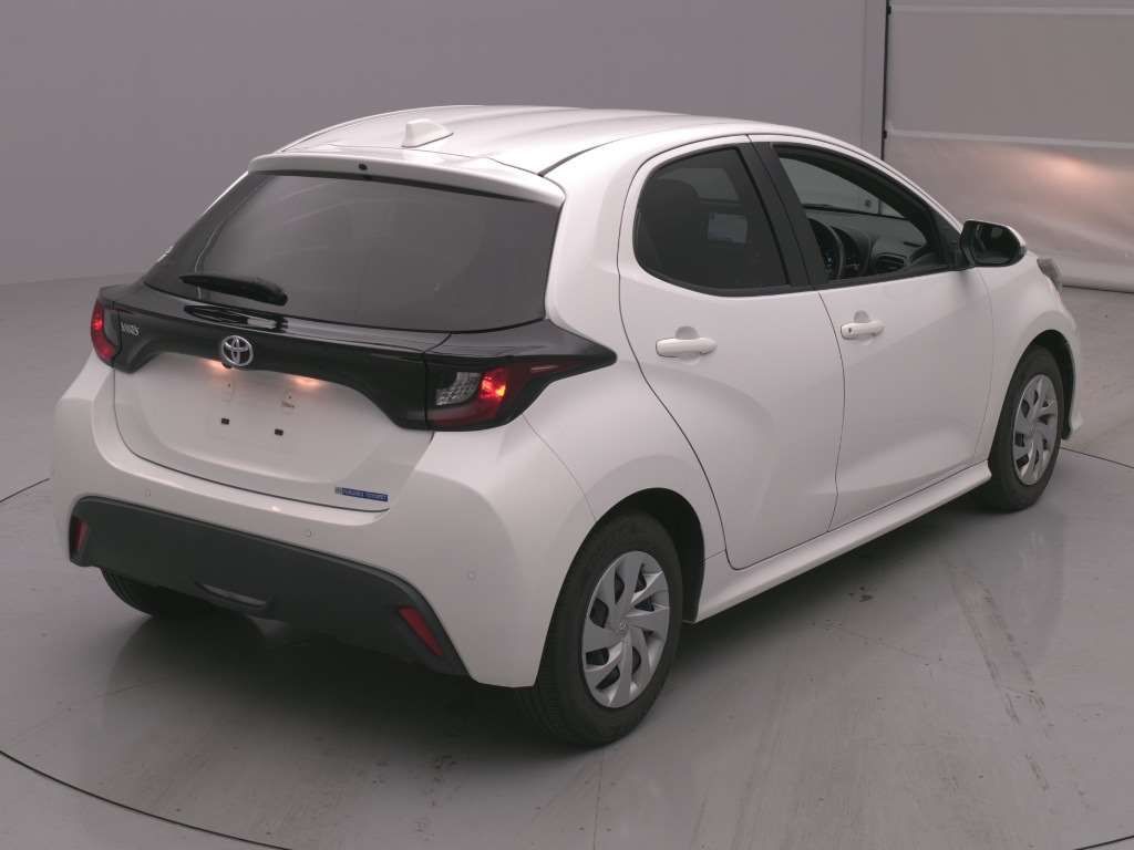2021 Toyota Yaris X auction photo 2