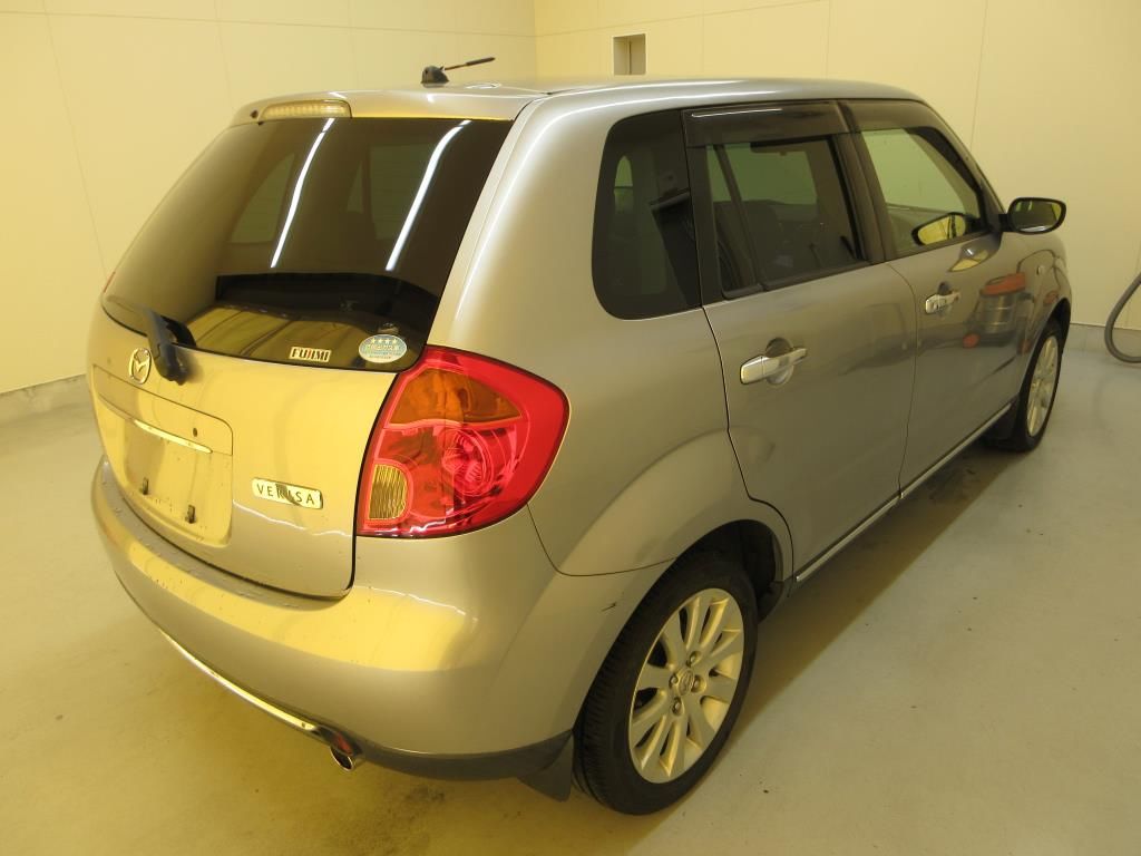 2011 Mazda ベリーサ C auction photo 2
