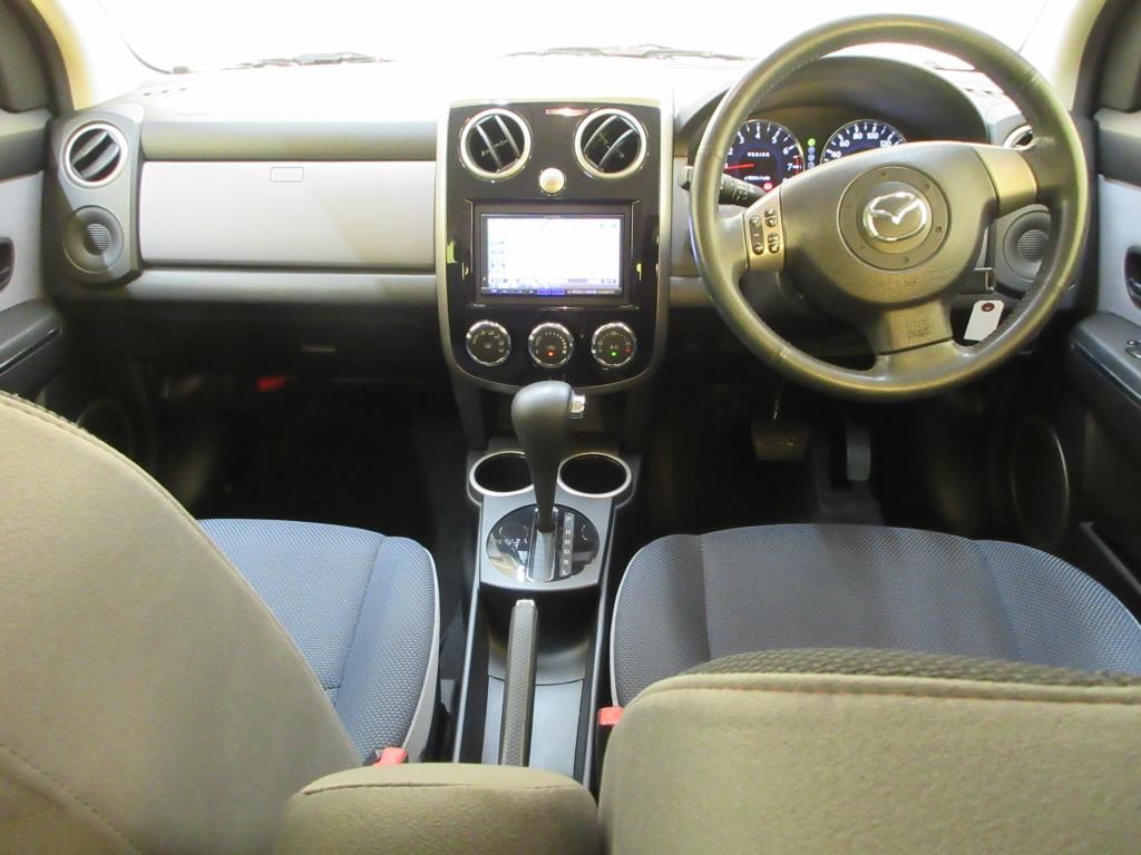 2011 Mazda ベリーサ C auction photo 3