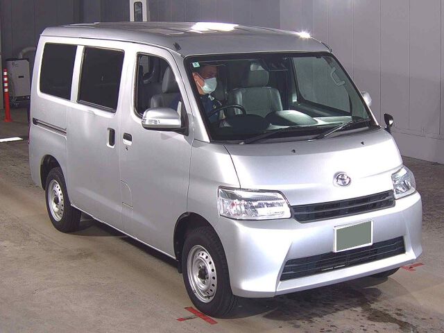 Japan Auction Vehicles 8 2021 Toyota TownAce Van GL auction photo