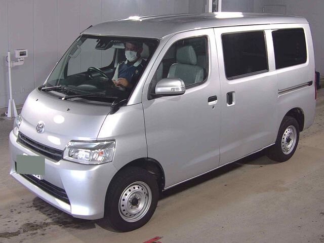 2021 Toyota TownAce Van GL auction photo 4