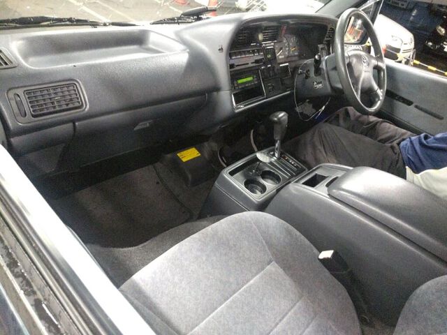 2003 Toyota Hiace Long Super GL auction photo 6
