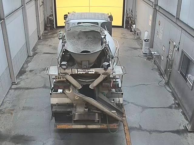 2005 Isuzu ミキサー auction photo 3