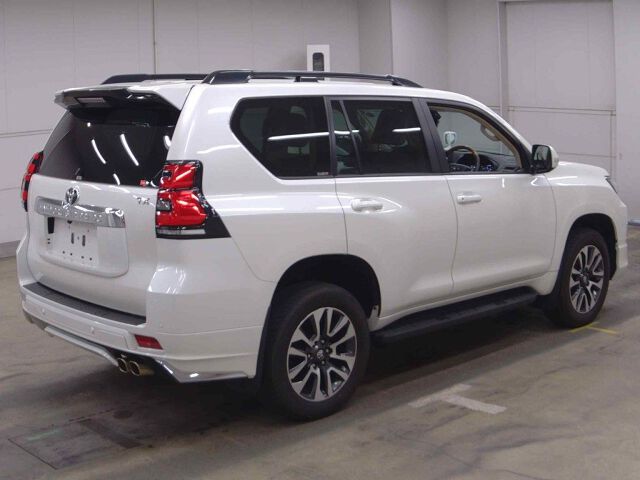 2023 Toyota Land Cruiser Prado TX Lパッケージ 4WD auction photo 5