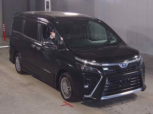 Japan Auction Vehicles 8 2021 Toyota Voxy HV ZSキラメキ3 auction photo