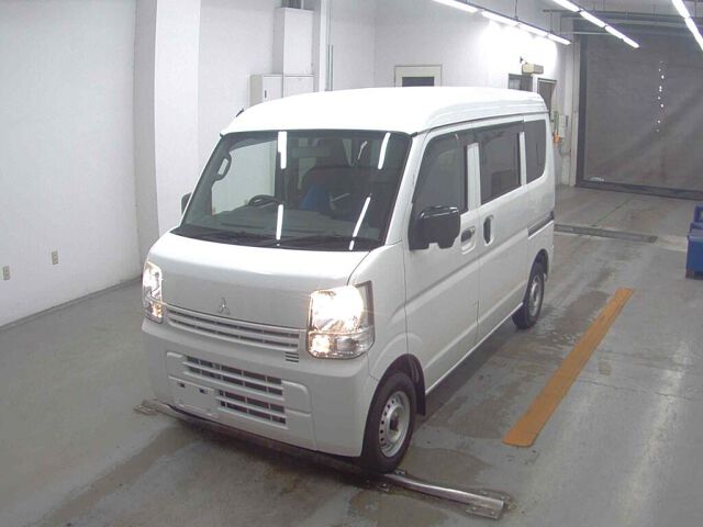 2022 Mitsubishi Minicab M auction photo 4