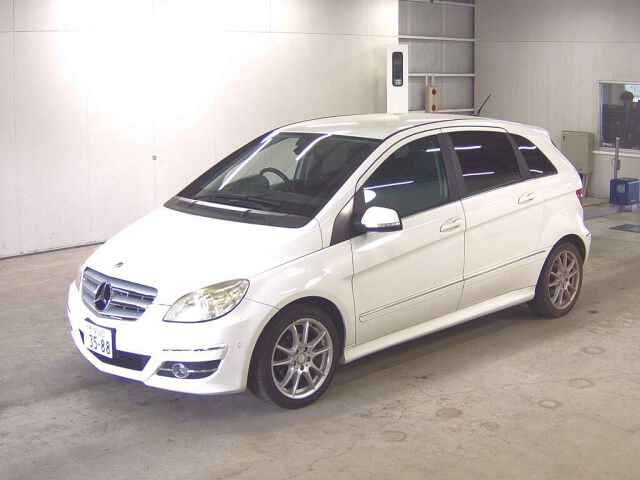 2010 Mercedes-Benz B-Class B180 auction photo 4