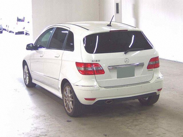 2010 Mercedes-Benz B-Class B180 auction photo 2