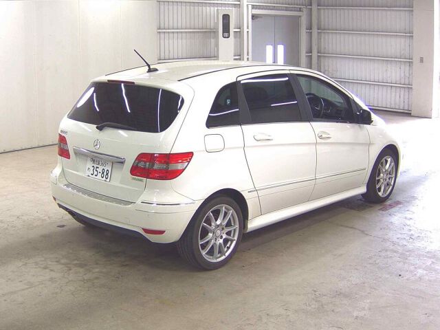 2010 Mercedes-Benz B-Class B180 auction photo 5