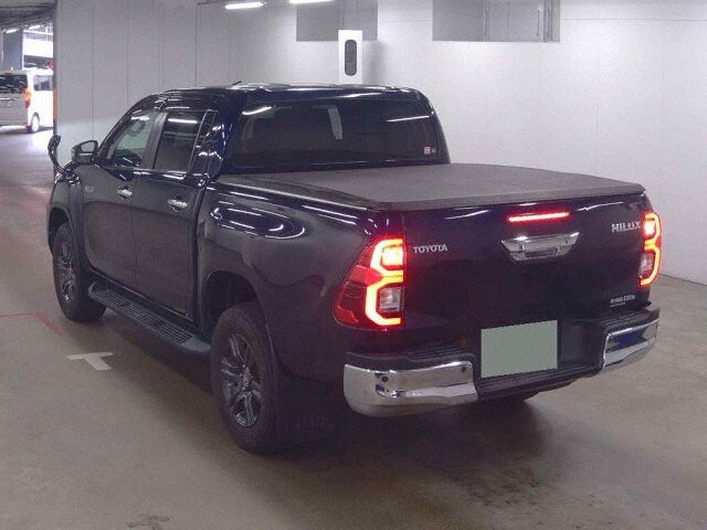 2021 Toyota Hilux Z 4WD auction photo 2