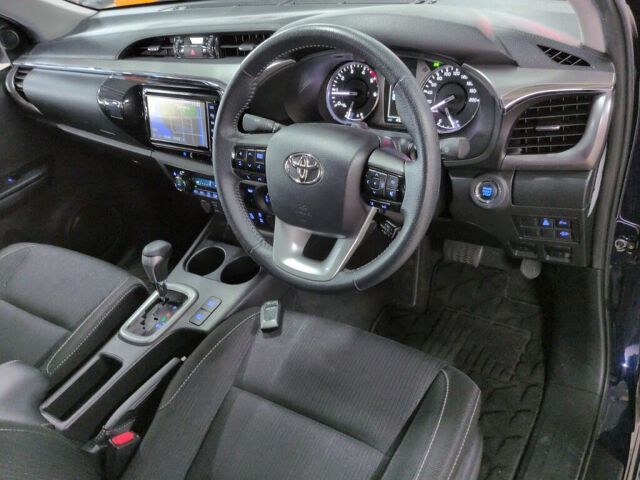 2021 Toyota Hilux Z 4WD auction photo 6