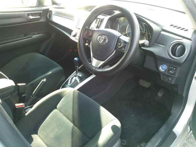 2013 Toyota Corolla Fielder auction photo 3