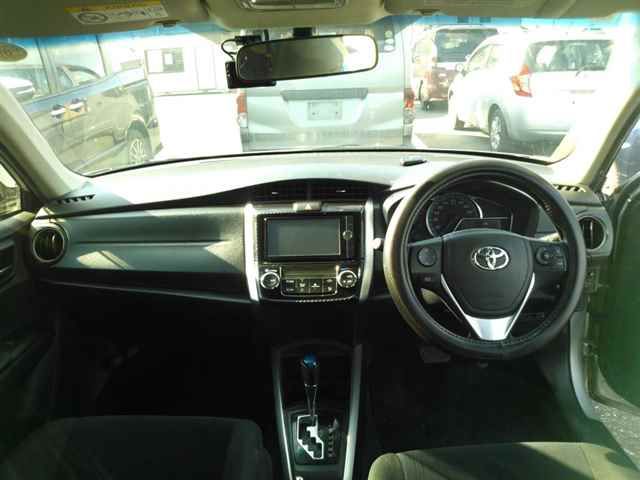 2013 Toyota Corolla Fielder auction photo 8