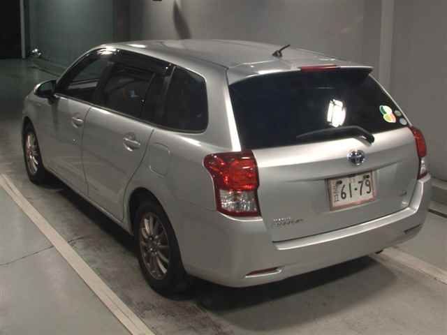2013 Toyota Corolla Fielder auction photo 2