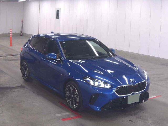 2025 BMW 1 Series 120D M Sport Japan auction vehicle