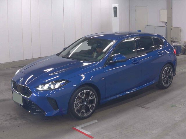 2025 BMW 1 Series 120D M Sport auction photo 4