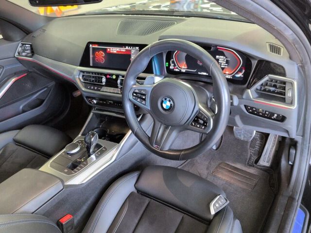2022 BMW 3 Series 320DXDRツリMスポ 4WD auction photo 3