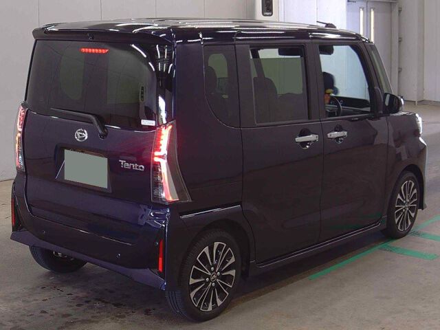 2025 Daihatsu Tanto Custom RS auction photo 5
