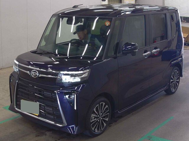 2025 Daihatsu Tanto Custom RS auction photo 4
