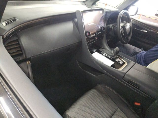 2026 Toyota Alphard G auction photo 3