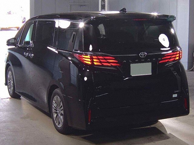 2026 Toyota Alphard G auction photo 2