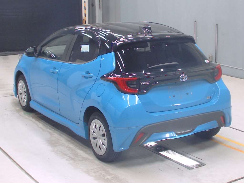 2021 Toyota Yaris ハイブリッドZ auction photo 6