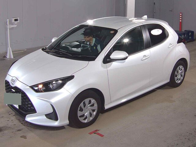 2025 Toyota Yaris X auction photo 4