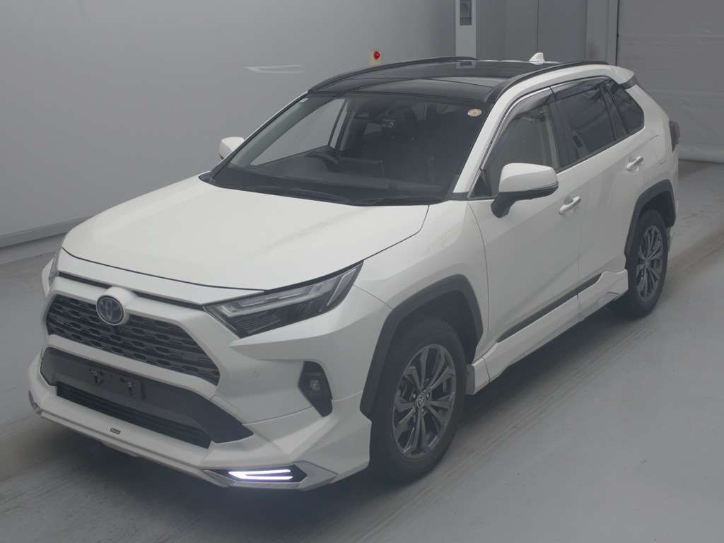 Japan Auction Vehicles 4 2022 Toyota RAV4 ハイブリッドG 4WD auction photo