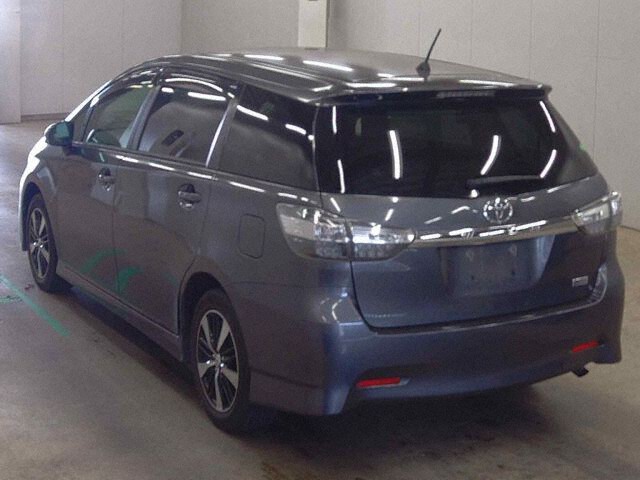 2012 Toyota Wish 1.8S auction photo 2