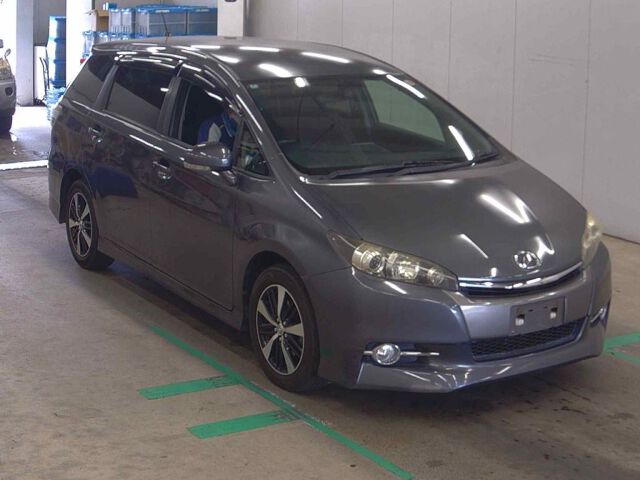 2012 Toyota Wish 1.8S Japan auction vehicle
