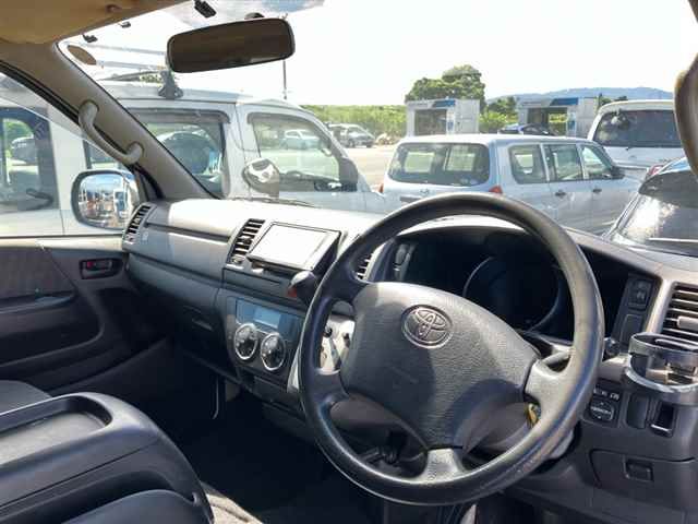 2010 Toyota Hiace ロングスーパーGL auction photo 3
