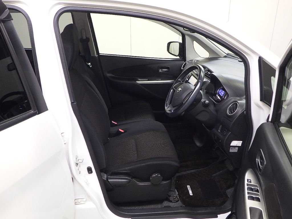 2013 Nissan Dayz 4WD ハイウェイスターX auction photo 6