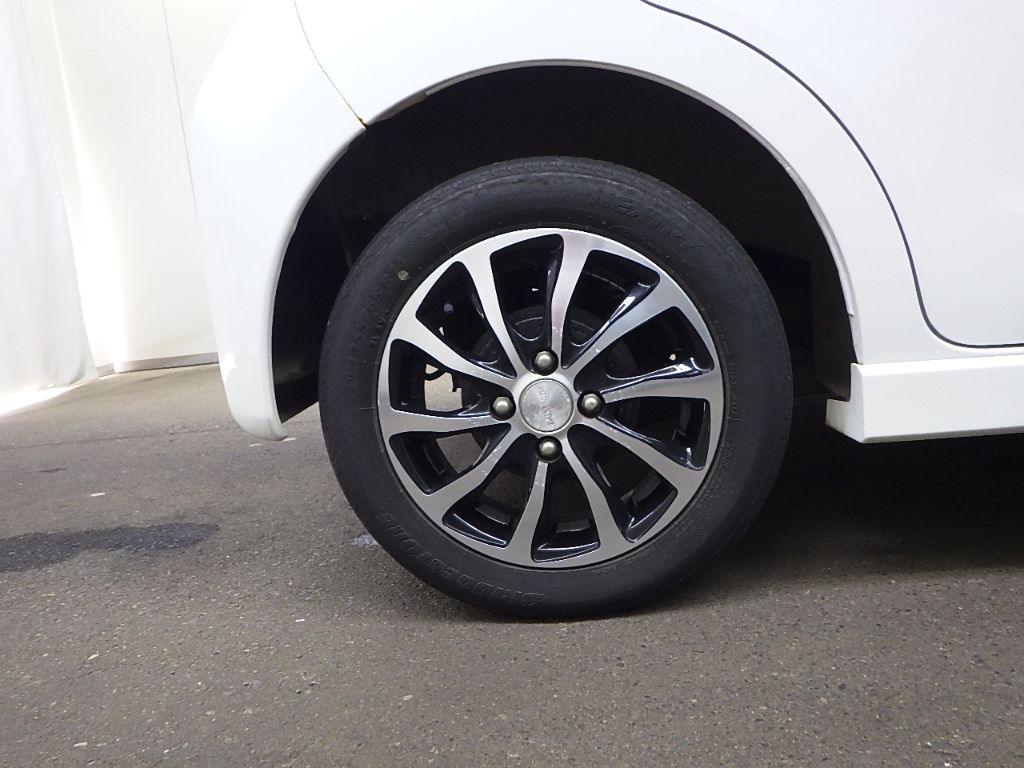 2013 Nissan Dayz 4WD ハイウェイスターX auction photo 9