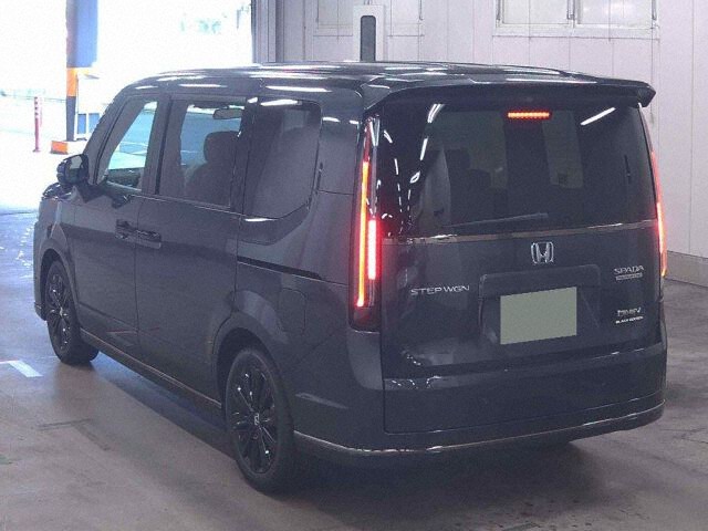 2026 Honda Stepwgn EHEV PL Black E auction photo 2
