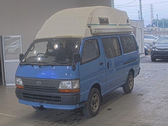 Japan Auction Vehicles 18 1994 Toyota Hiace 4WD キャンピングシャ auction photo