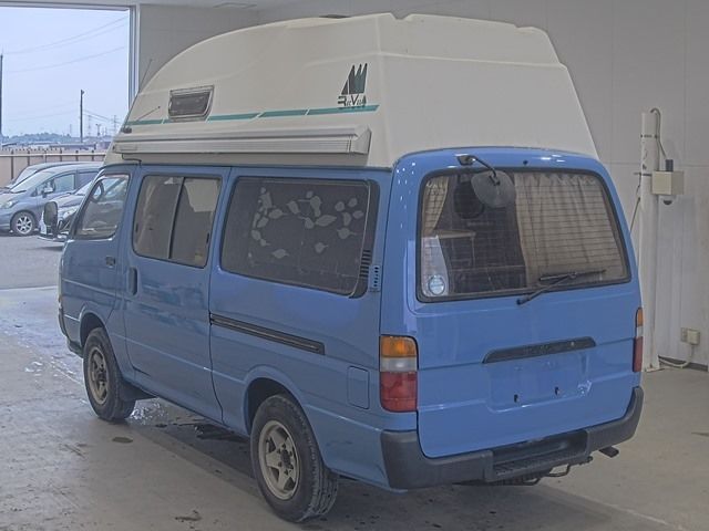 1994 Toyota Hiace 4WD キャンピングシャ auction photo 2