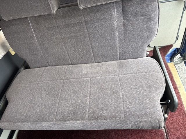 1994 Toyota Hiace 4WD キャンピングシャ auction photo 11