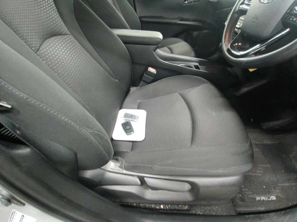 2021 Toyota Prius S Safety Plus 2 auction photo 10