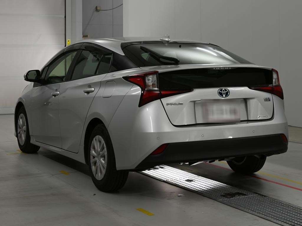2021 Toyota Prius S Safety Plus 2 auction photo 6