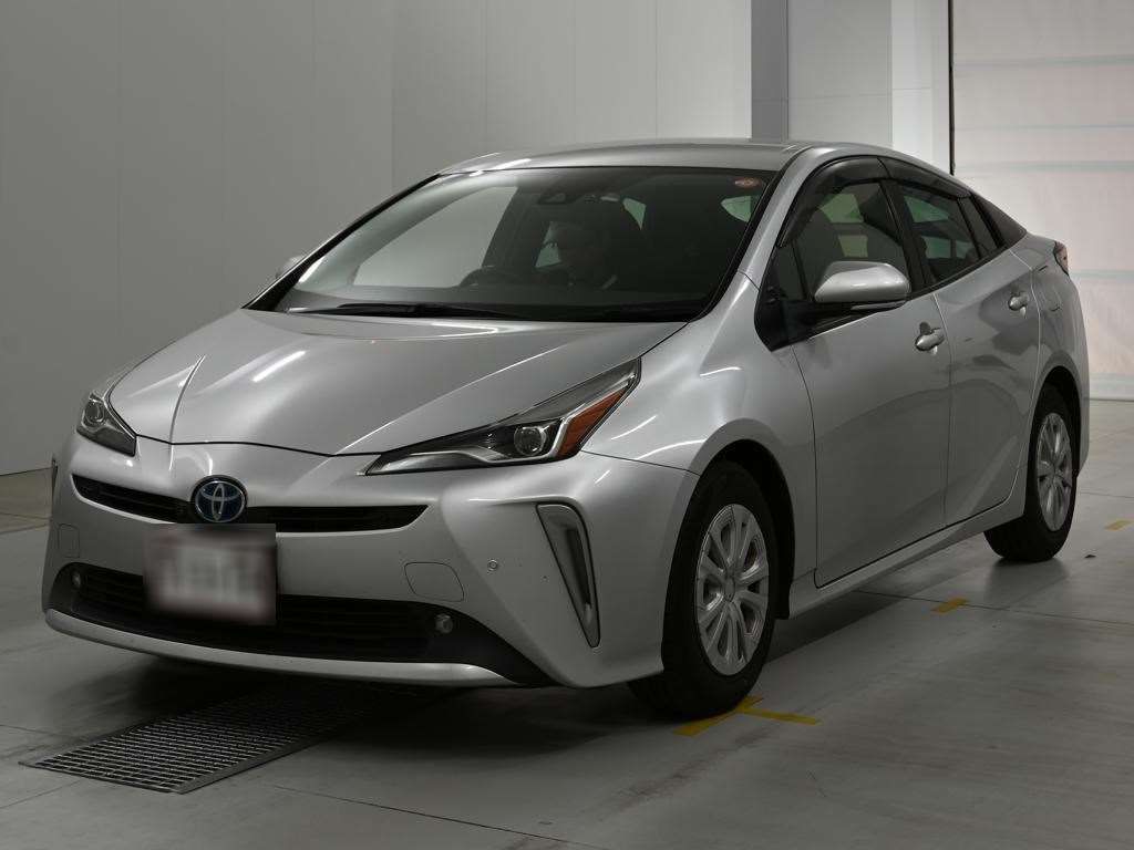 Japan Auction Vehicles 14 2021 Toyota Prius S Safety Plus 2 auction photo