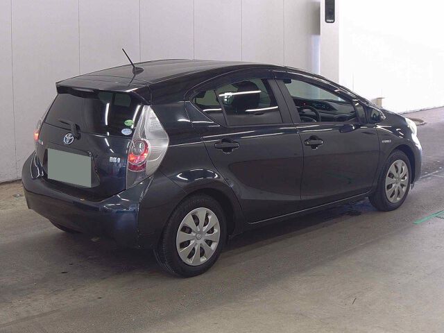 2014 Toyota Aqua S auction photo 5