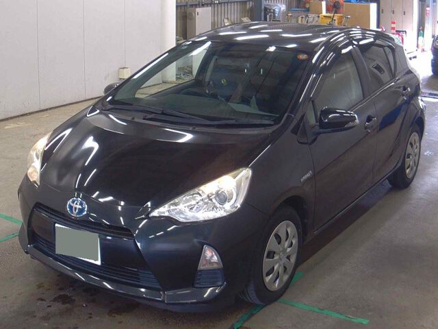 2014 Toyota Aqua S auction photo 4