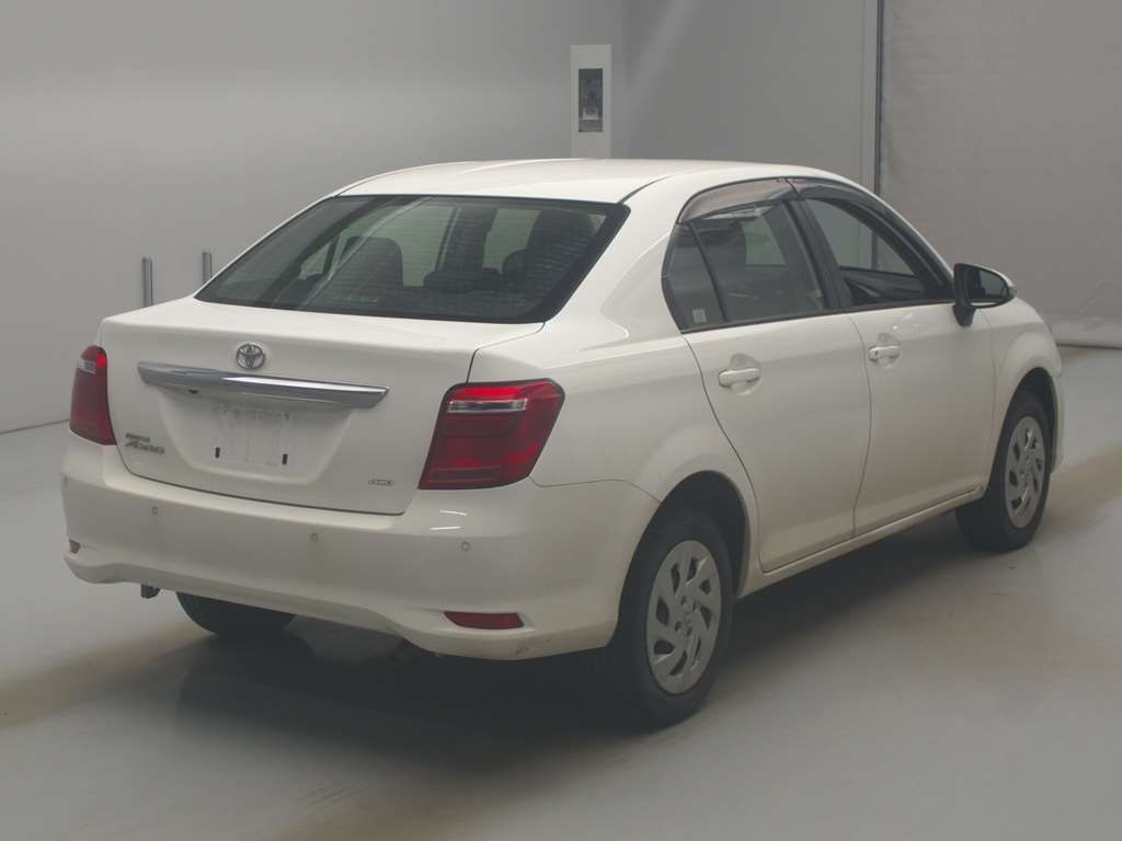 2021 Toyota Corolla Axio EX 4WD auction photo 2