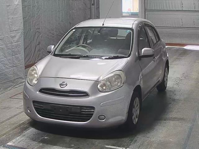 2010 Nissan March 12X Japan auction vehicle