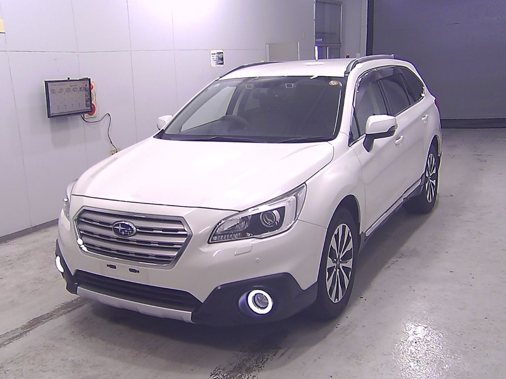 2015 Subaru Legacy Outback LTD auction photo 4