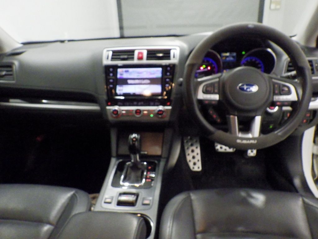 2015 Subaru Legacy Outback LTD auction photo 3